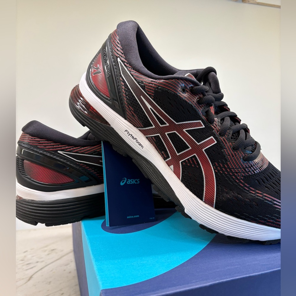 ASICS Gel - Nimbus 21